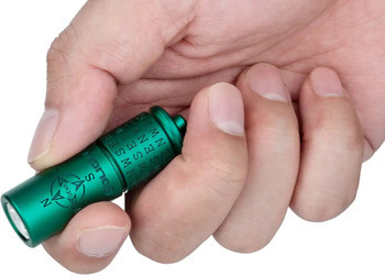Фото Фонарь-брелок Olight I1R2 PRO Center Green I1R2 PRO (Center) 2370.42.25